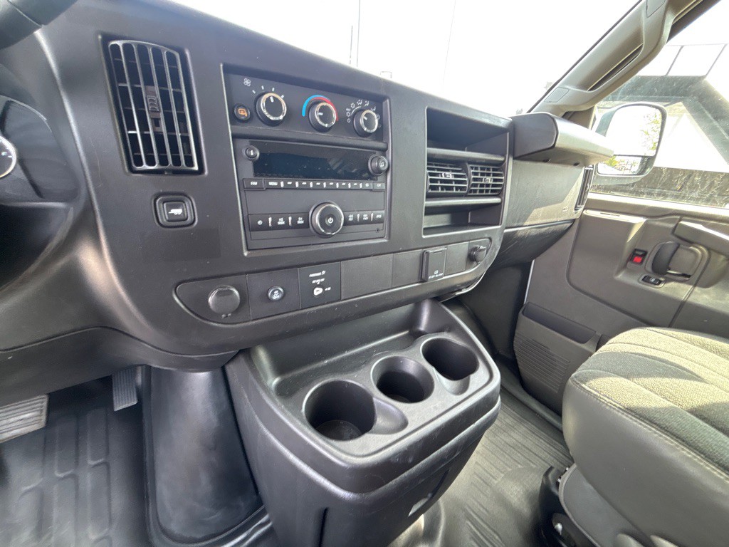 2024 Chevrolet Express Image 12