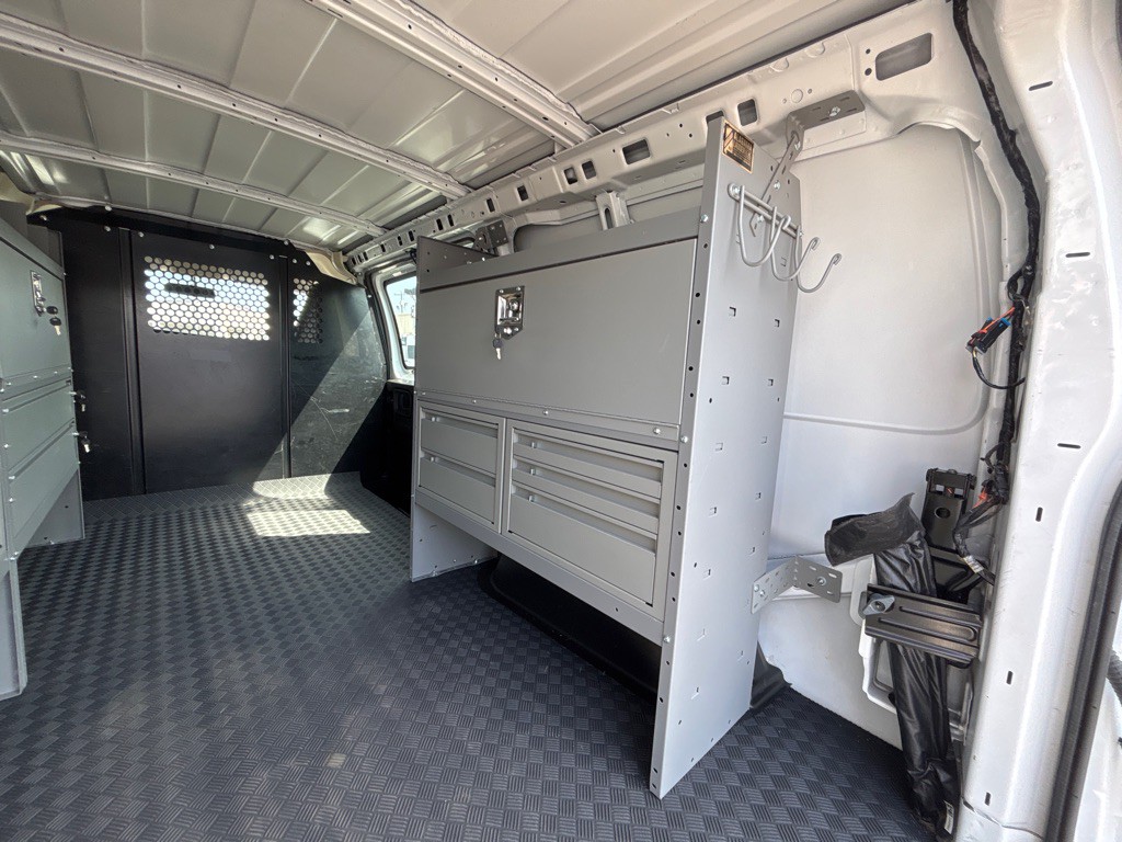 2024 Chevrolet Express Image 19