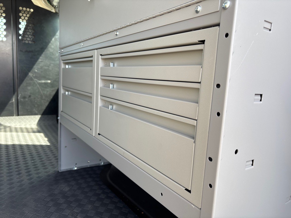 2024 Chevrolet Express Image 21