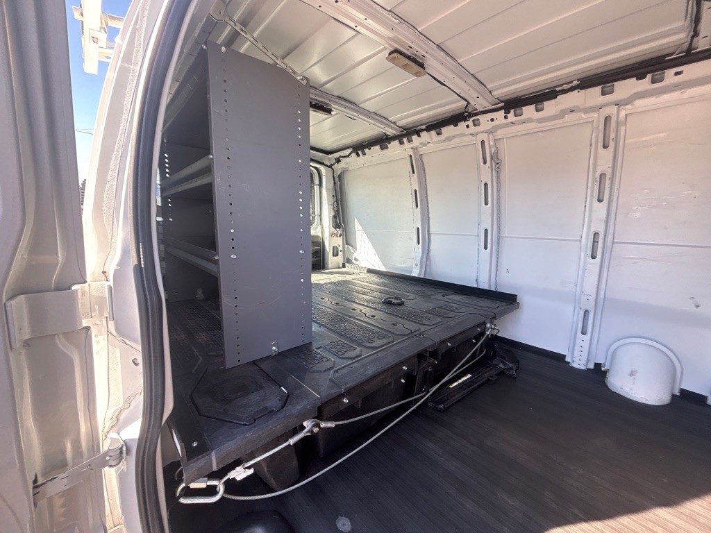 2020 Chevrolet Express Image 21