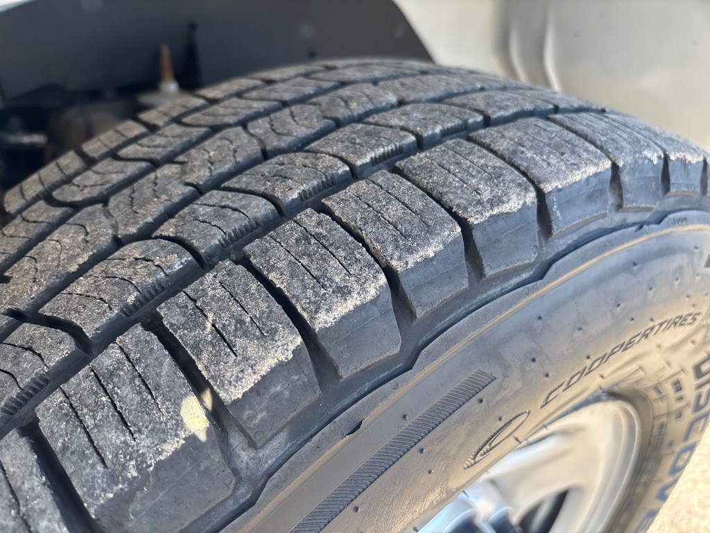 2020 Chevrolet Express Image 23