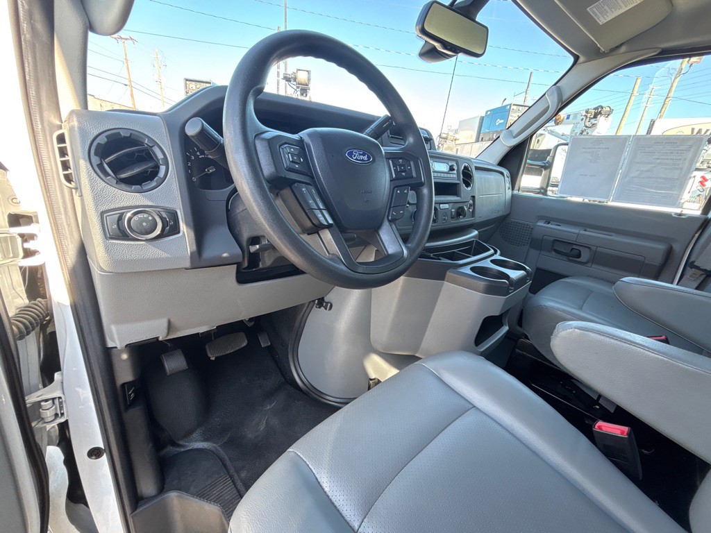 2024 Ford Econoline Image 9