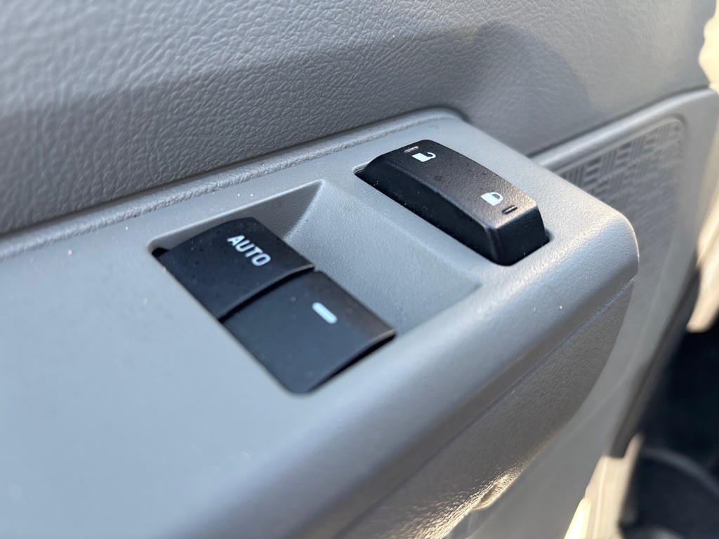 2024 Ford Econoline Image 10