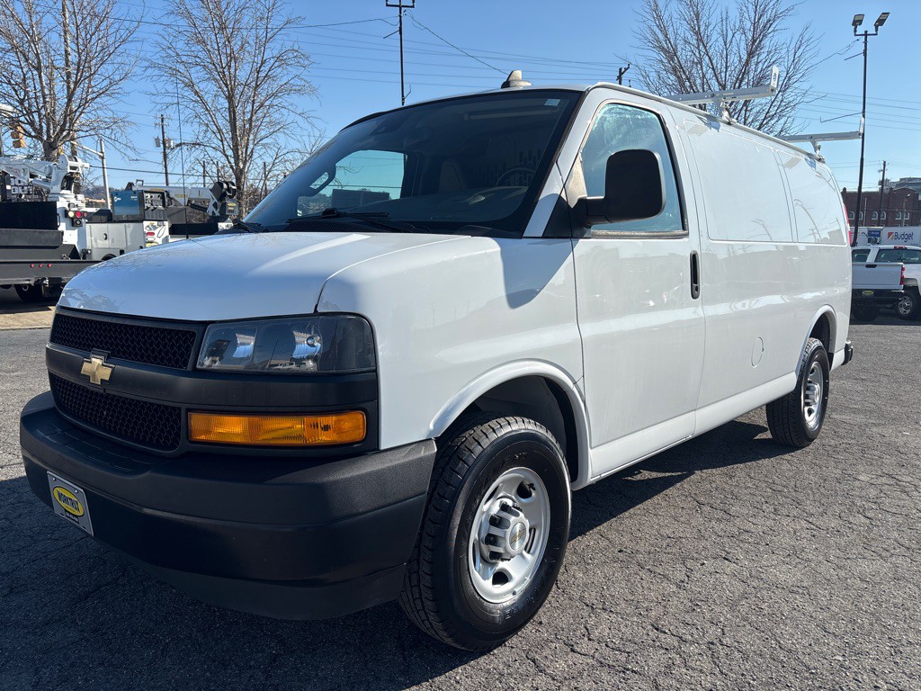 2021 Chevrolet Express Image 1