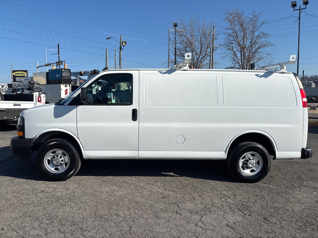 2021 Chevrolet Express Image 2