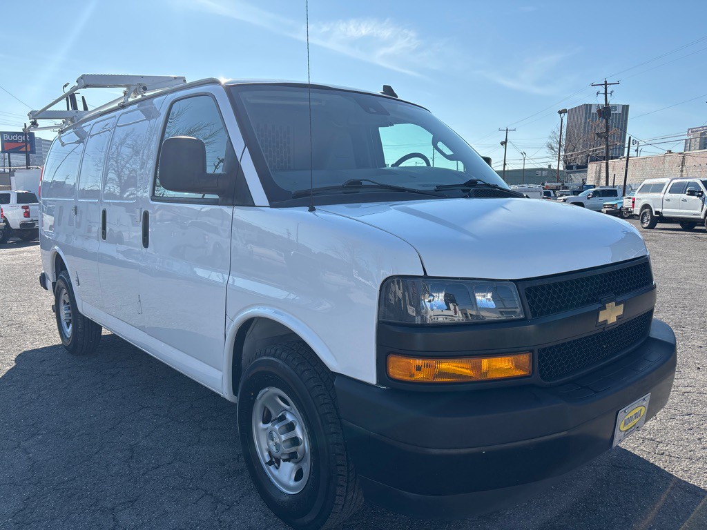 2021 Chevrolet Express Image 7