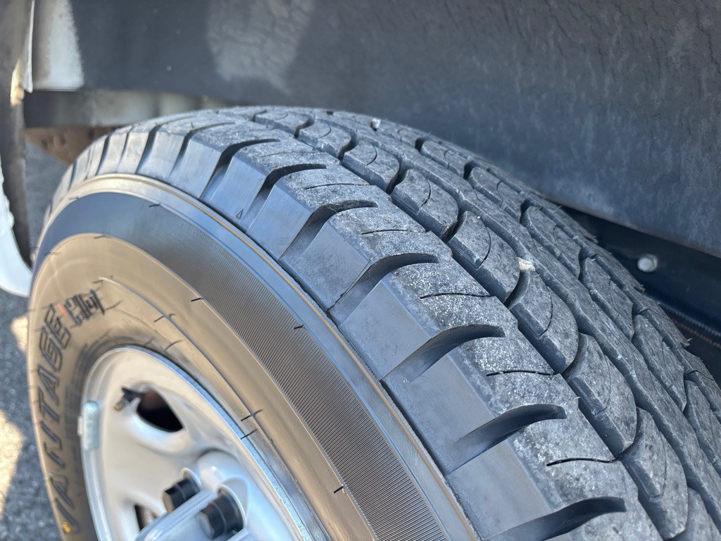 2021 Chevrolet Express Image 24