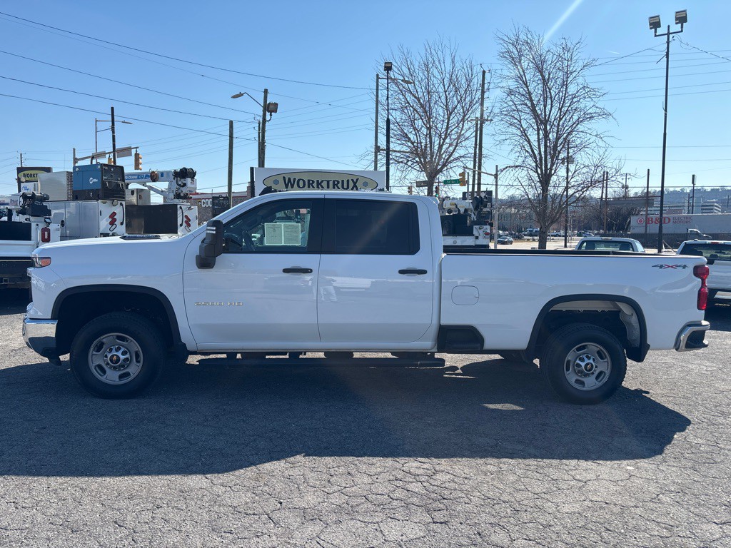 2024 Chevrolet Silverado 1500 Image 2