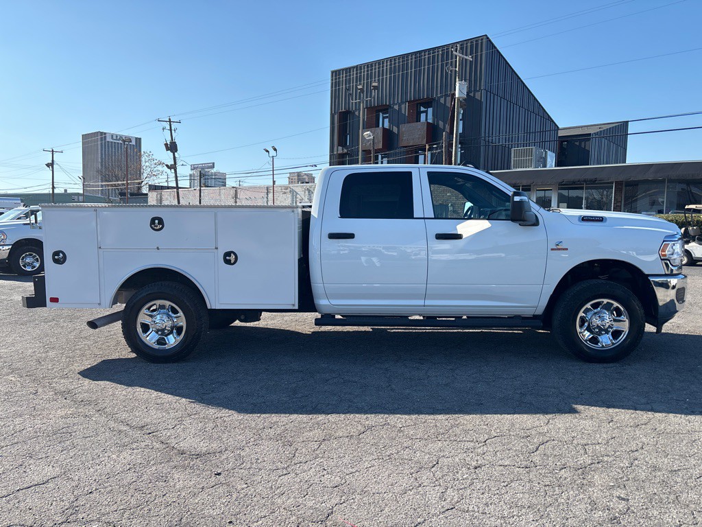 2024 RAM 2500 Image 11