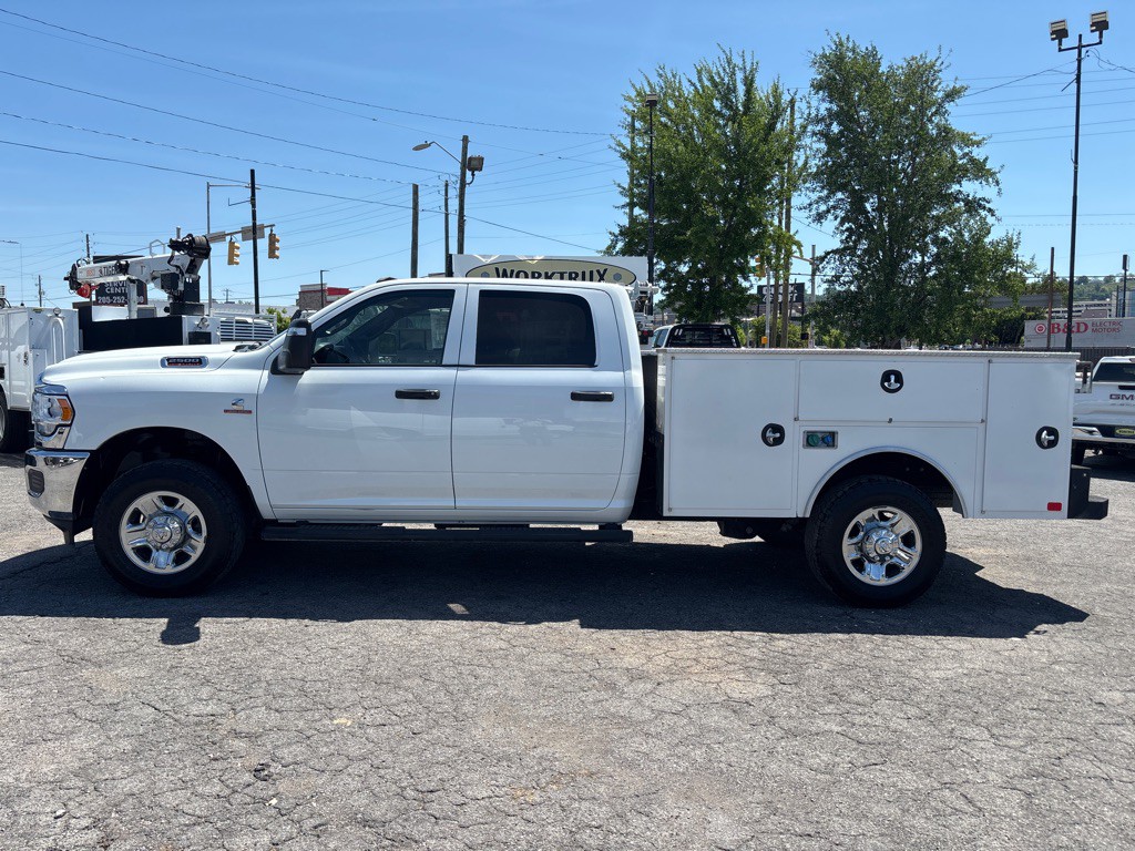 2024 RAM 2500 Image 2