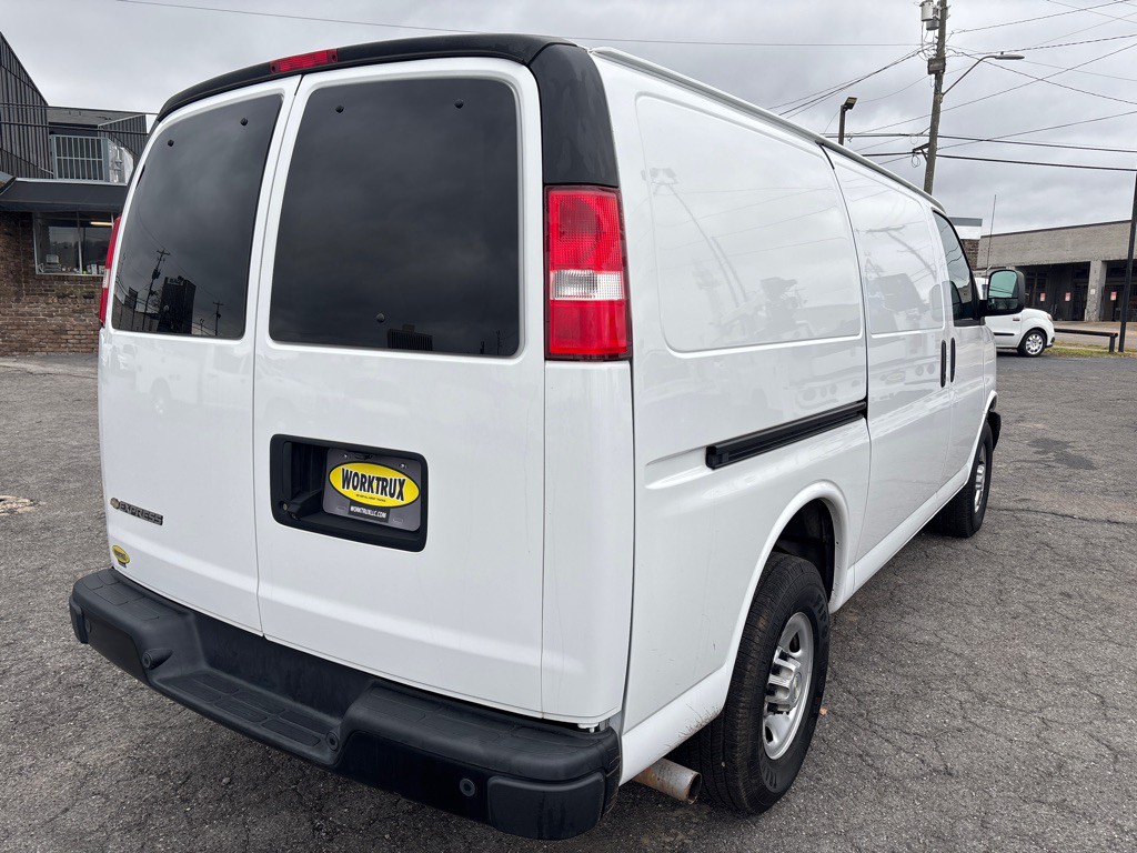 2020 Chevrolet Express Image 5