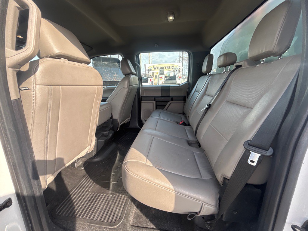 2021 Ford F-250 Image 21