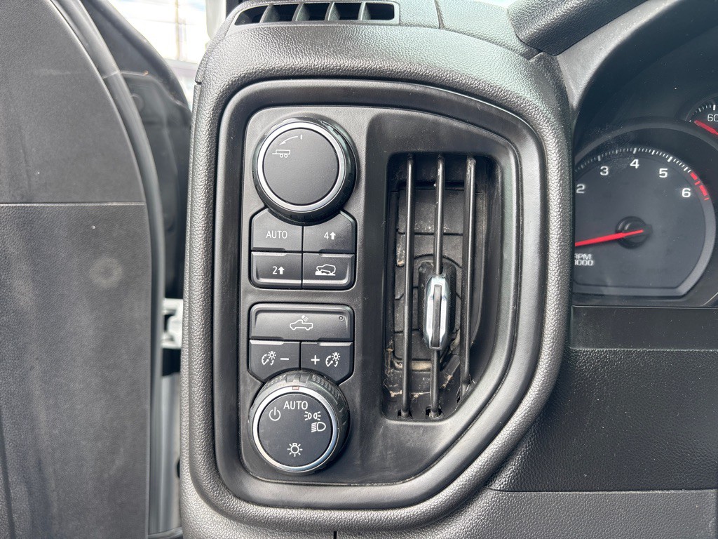2020 Chevrolet Silverado 1500 Image 12