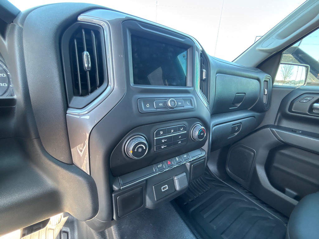 2019 Chevrolet Silverado 1500 Image 14