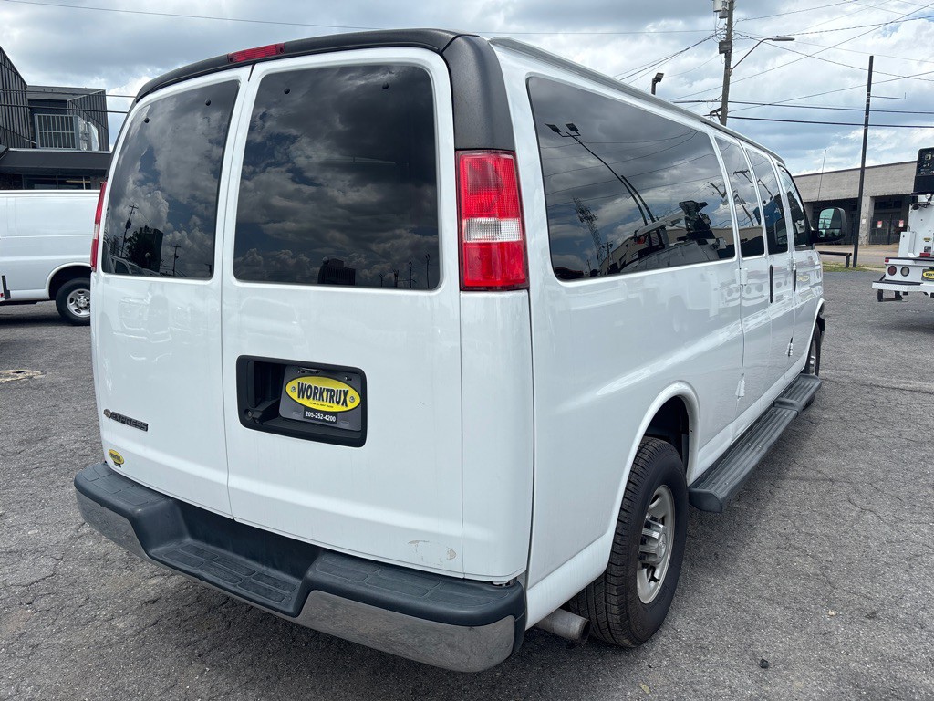 2020 Chevrolet Express Image 5