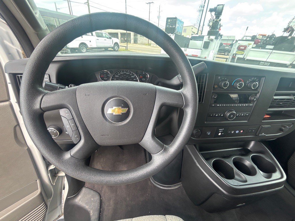 2020 Chevrolet Express Image 10