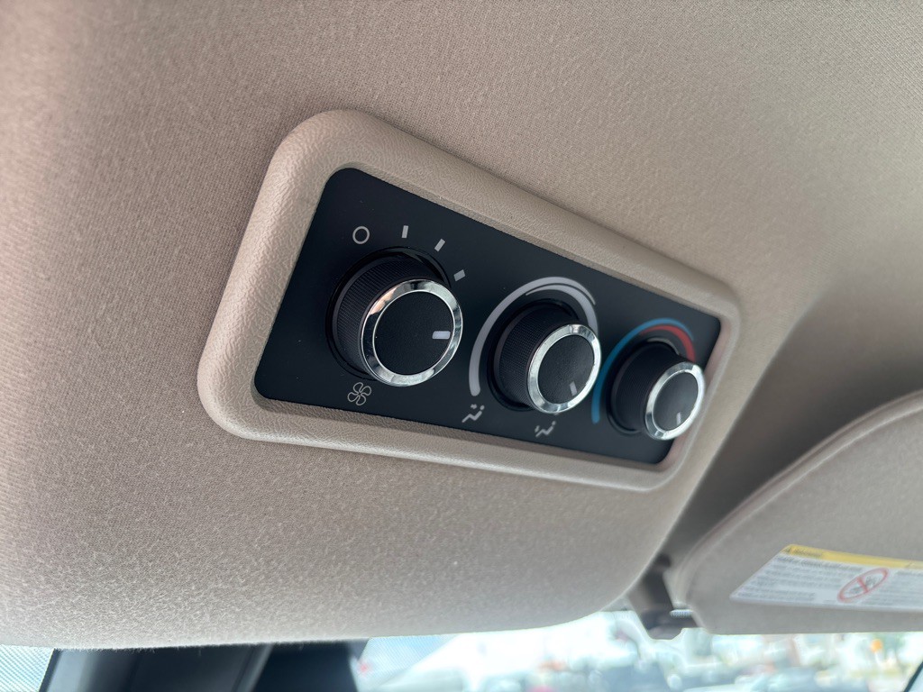 2020 Chevrolet Express Image 14