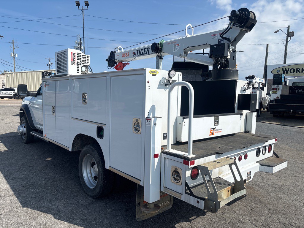 2024 RAM 5500 Image 4