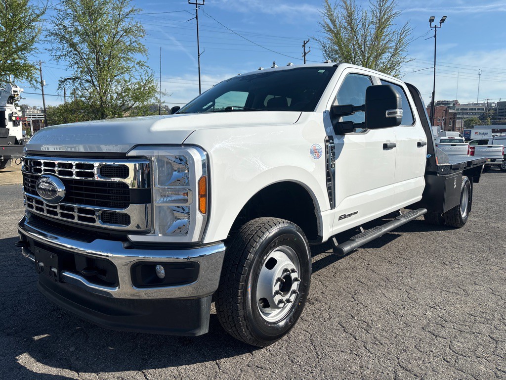 2024 Ford F-350 Image 1