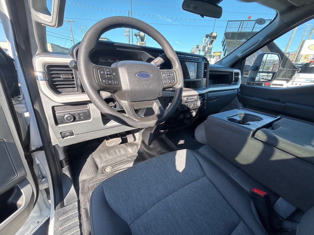 2024 Ford F-350 Image 9
