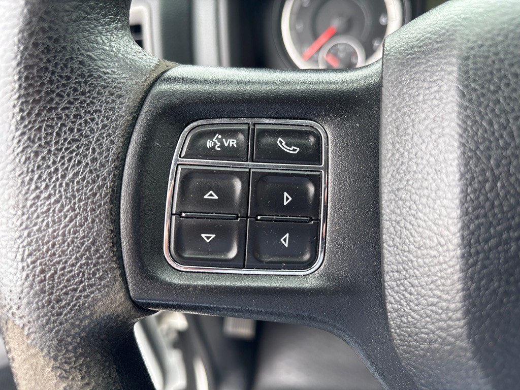 2017 RAM 3500 Image 12