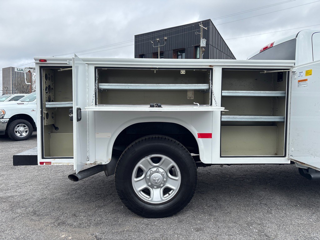 2017 RAM 3500 Image 22