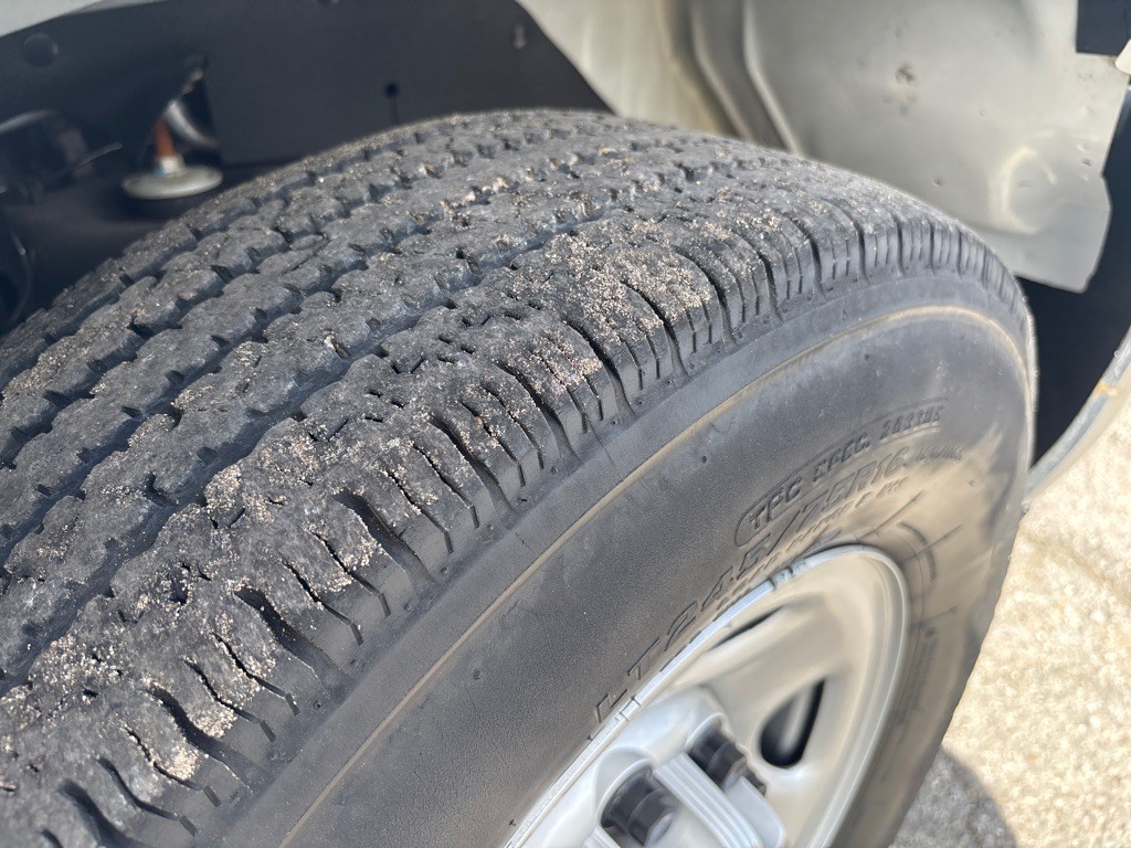 2023 Chevrolet Express Image 22