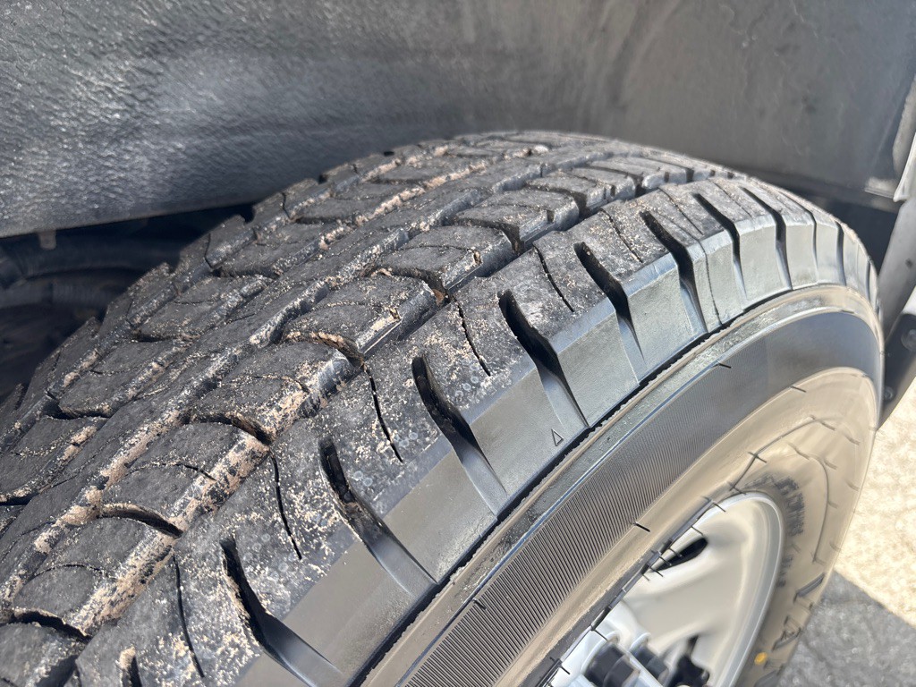 2023 Chevrolet Express Image 24