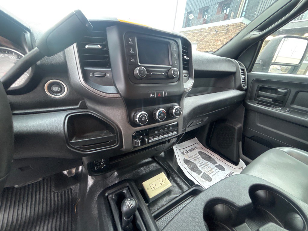 2023 RAM 3500 Image 7