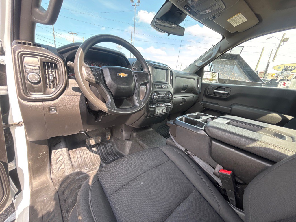 2024 Chevrolet Silverado 1500 Image 9
