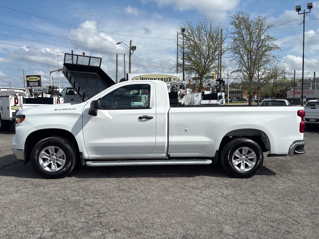 2024 Chevrolet Silverado 1500 Image 2