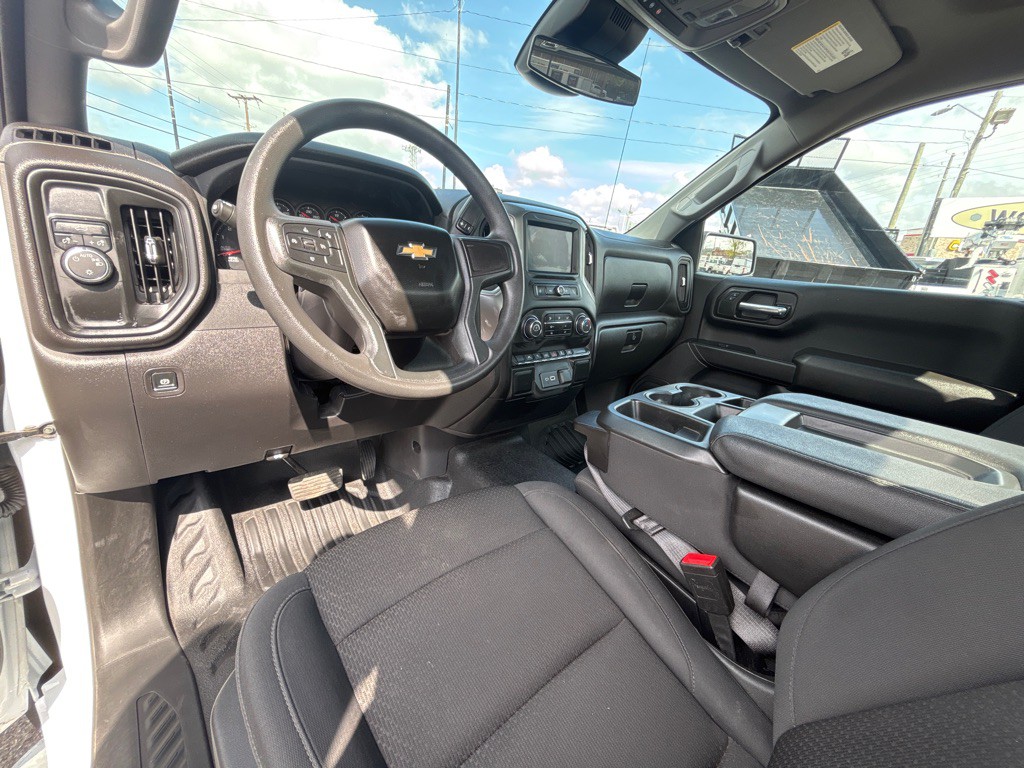 2024 Chevrolet Silverado 1500 Image 9