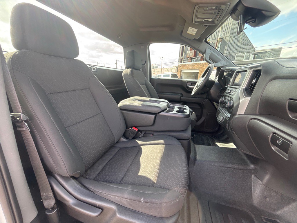 2024 Chevrolet Silverado 1500 Image 17
