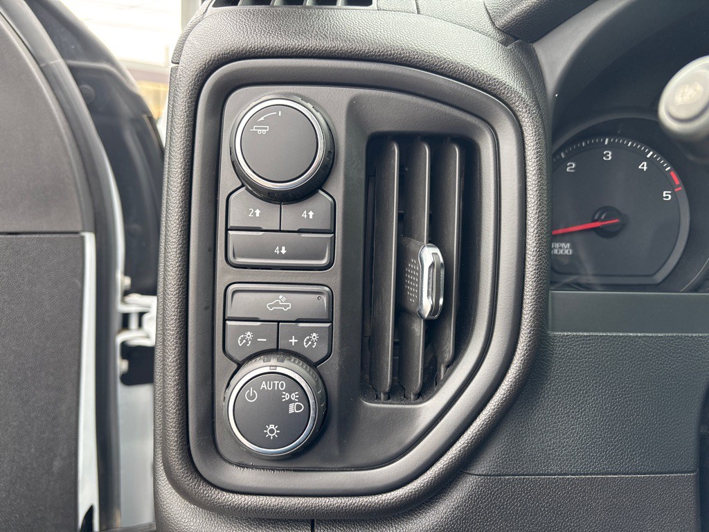 2024 Chevrolet Silverado 1500 Image 14