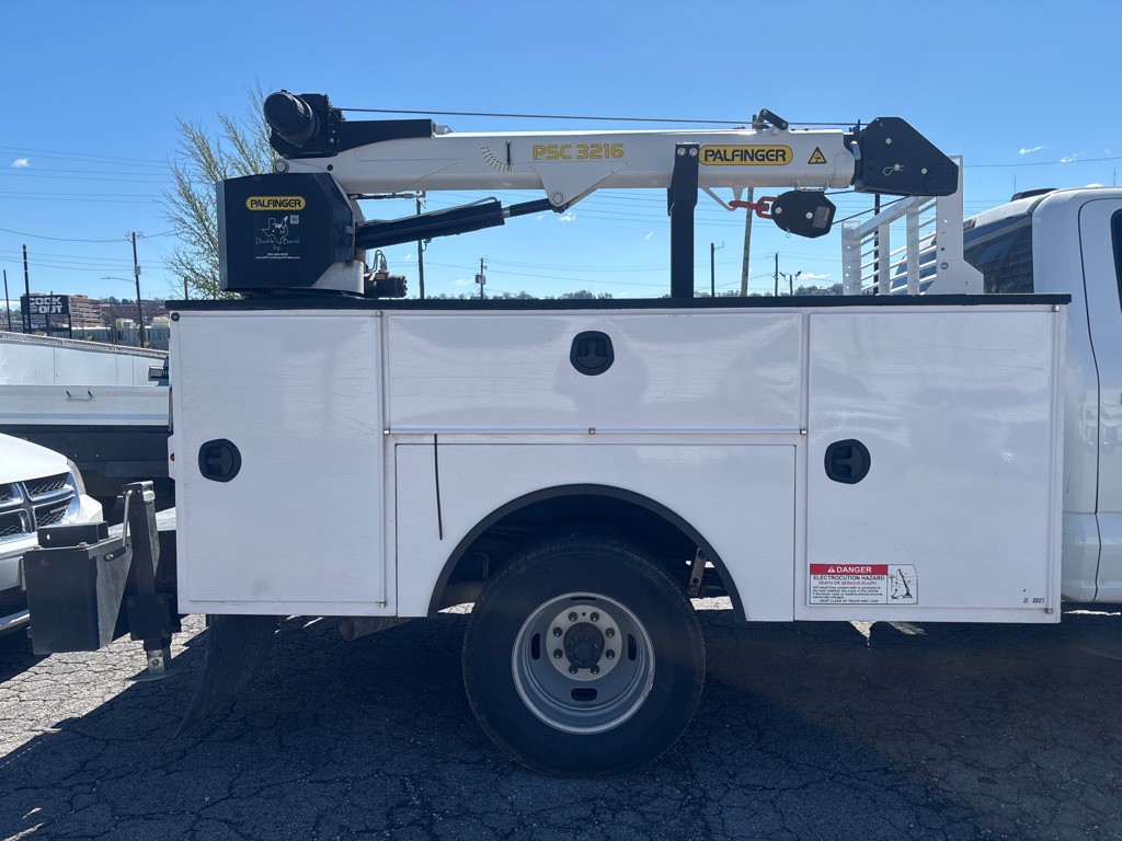 2024 Ford F-350 Image 2