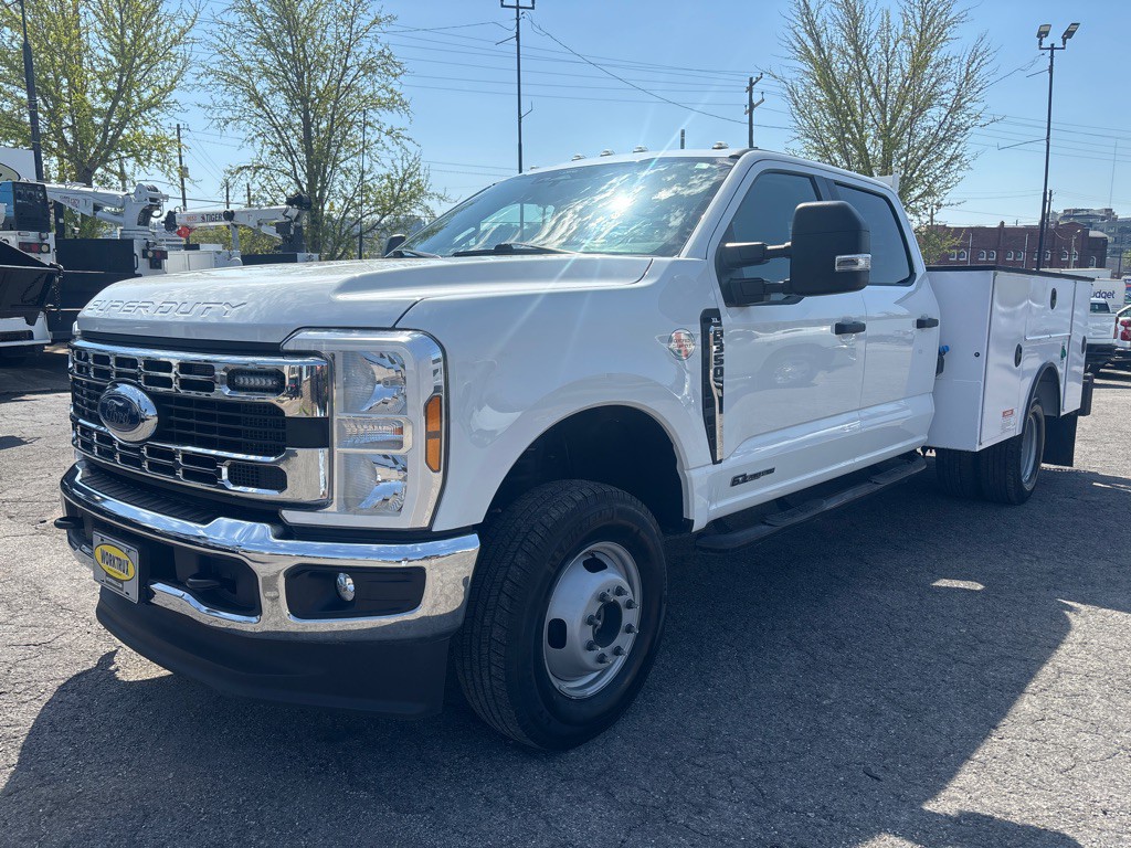 2024 Ford F-350 Image 3