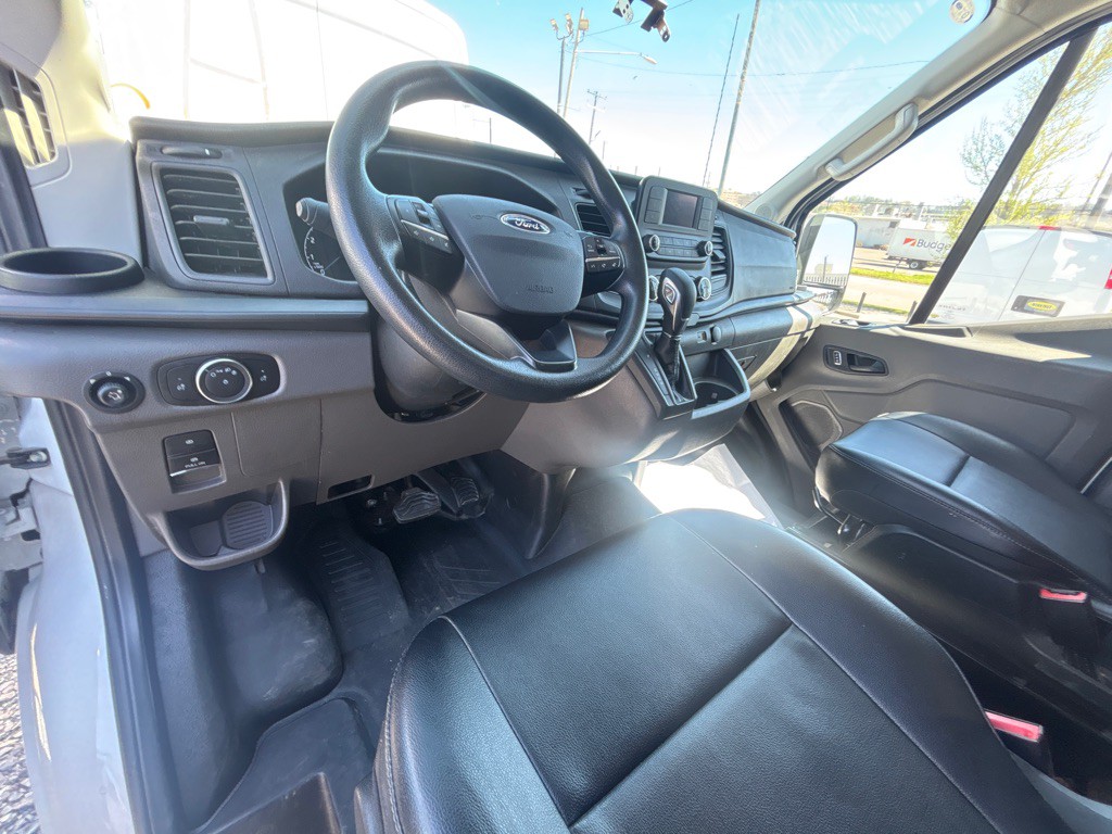 2024 Ford T250 Image 5