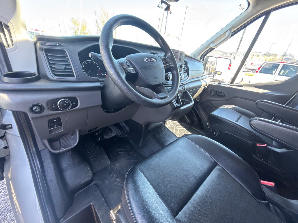 2024 Ford T250 Image 5