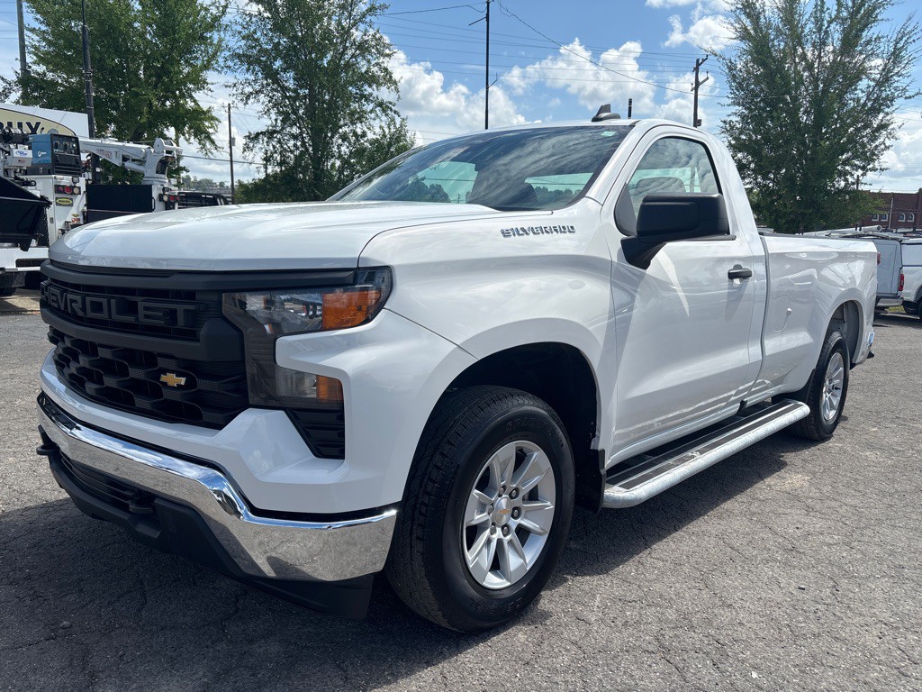 2024 Chevrolet Silverado 1500 Image 1