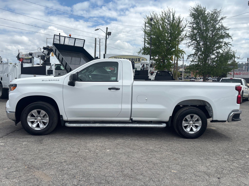 2024 Chevrolet Silverado 1500 Image 2