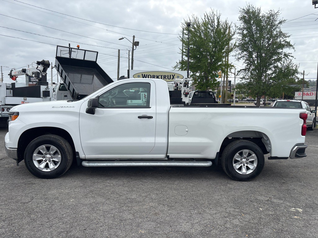 2024 Chevrolet Silverado 1500 Image 2
