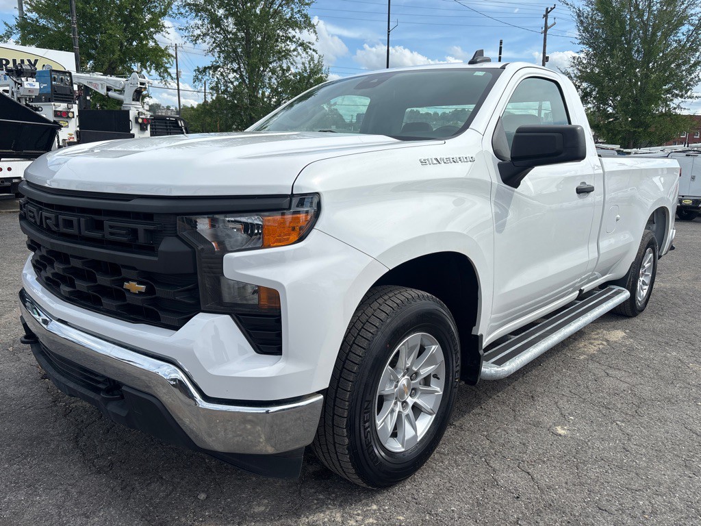 2024 Chevrolet Silverado 1500 Image 1