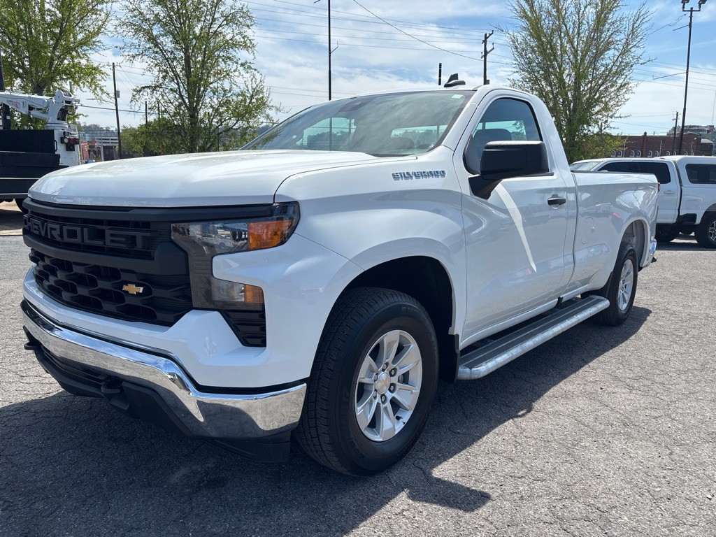 2024 Chevrolet Silverado 1500 Image 1