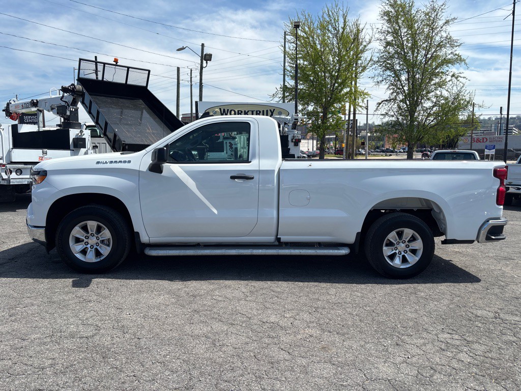 2024 Chevrolet Silverado 1500 Image 2