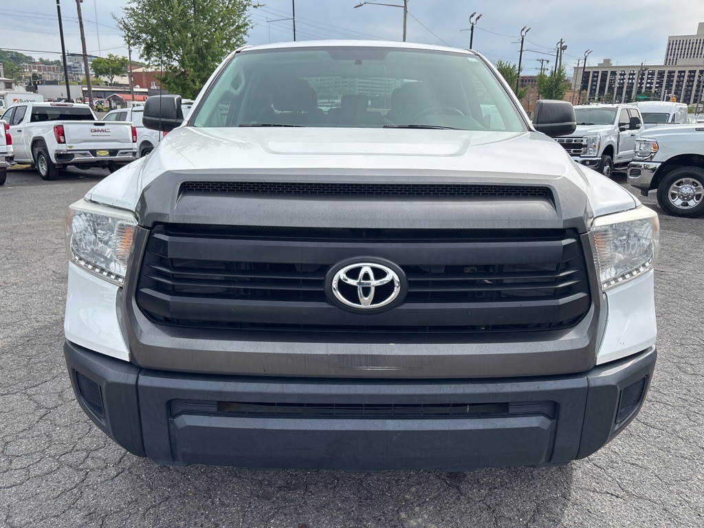2017 Toyota Tundra Image 8