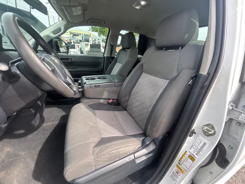 2017 Toyota Tundra Image 10