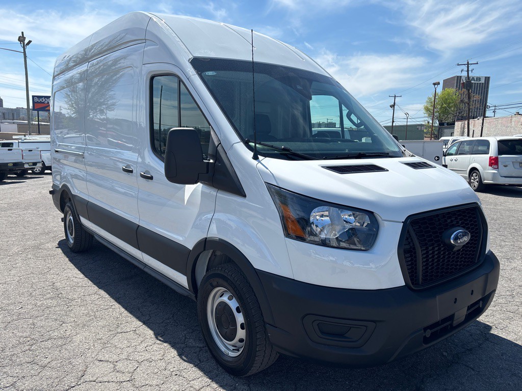 2025 Ford T250 Image 7