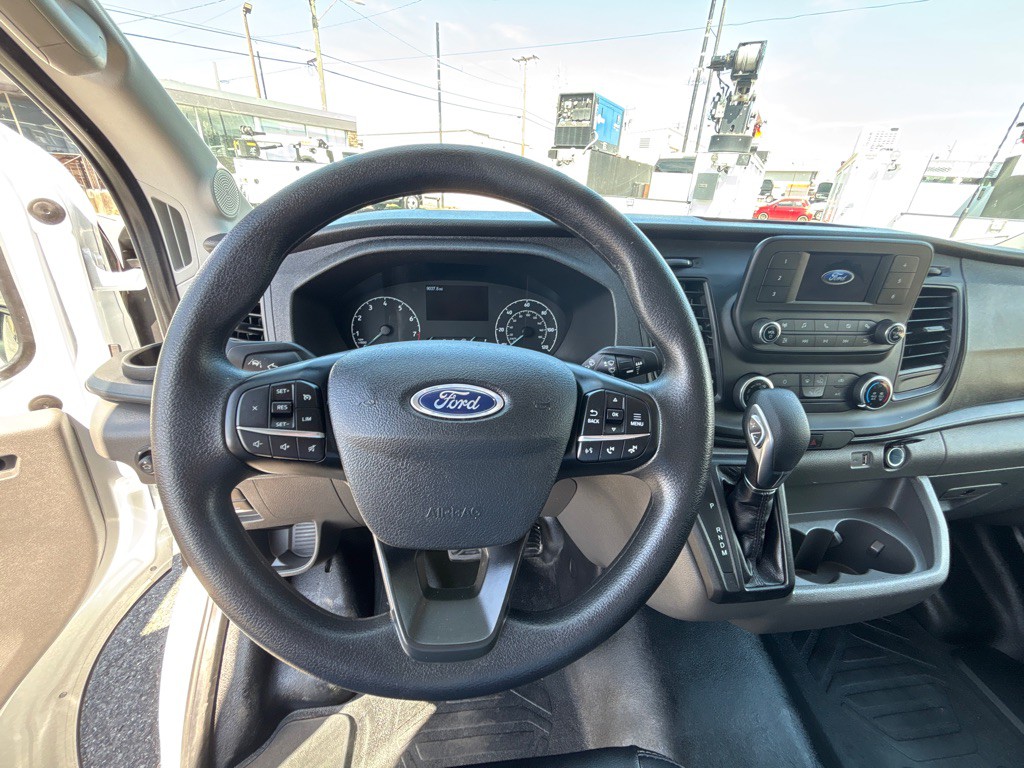2025 Ford T250 Image 11