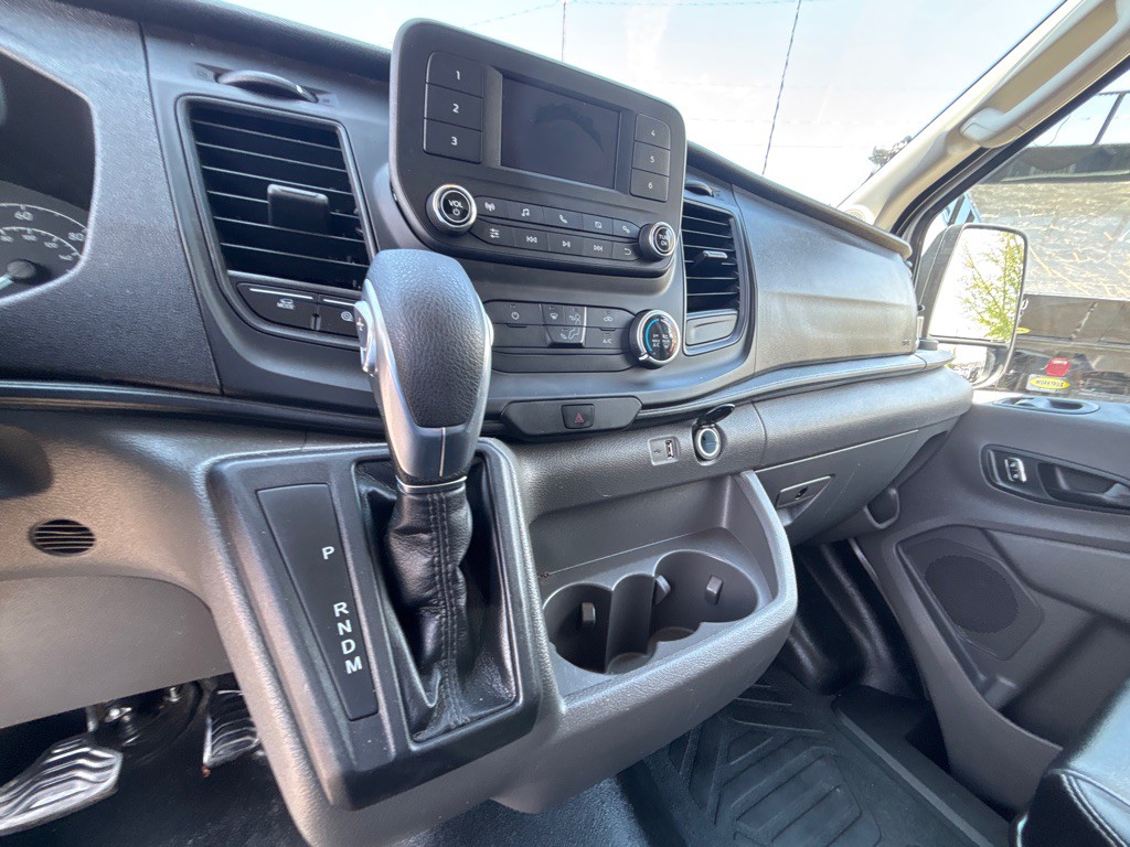 2025 Ford T250 Image 15