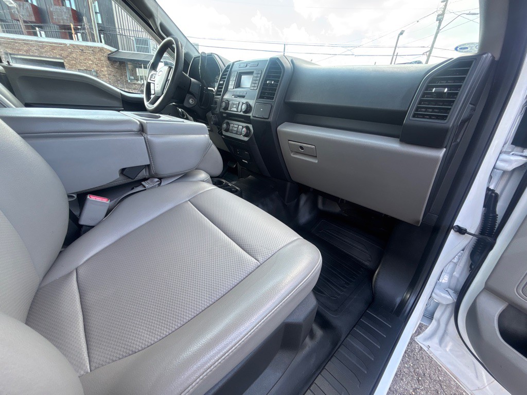 2017 Ford F-150 Image 17